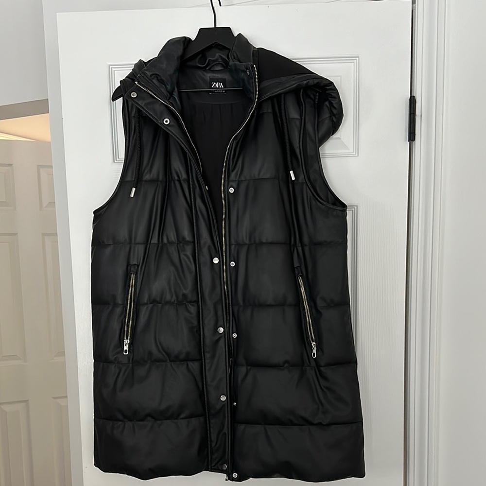 Zara Black Puffer Vest with Hood